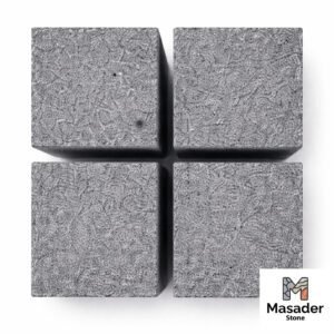 حصى بازلت مطروق بالبوشاردة